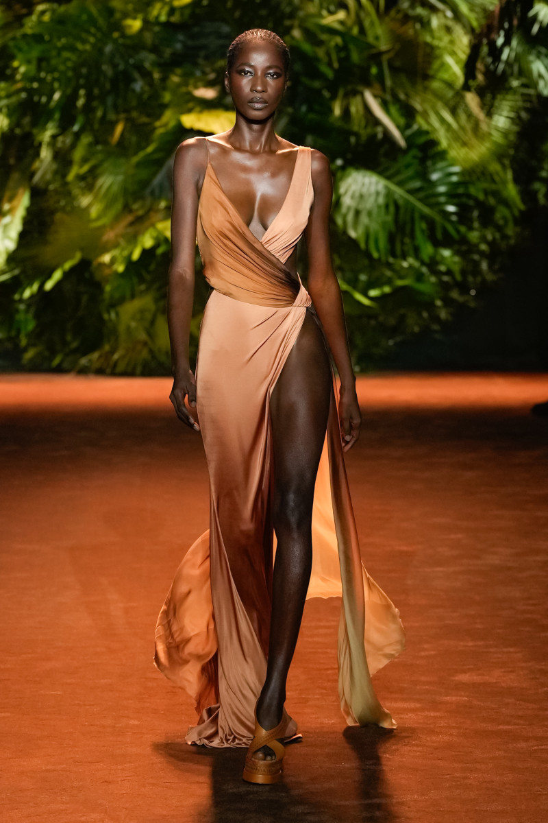 Roberto Cavalli S Spring 2024 Collection Evokes A 70s Disco Jungle   Roberto Cavalli Spring 2024 21 