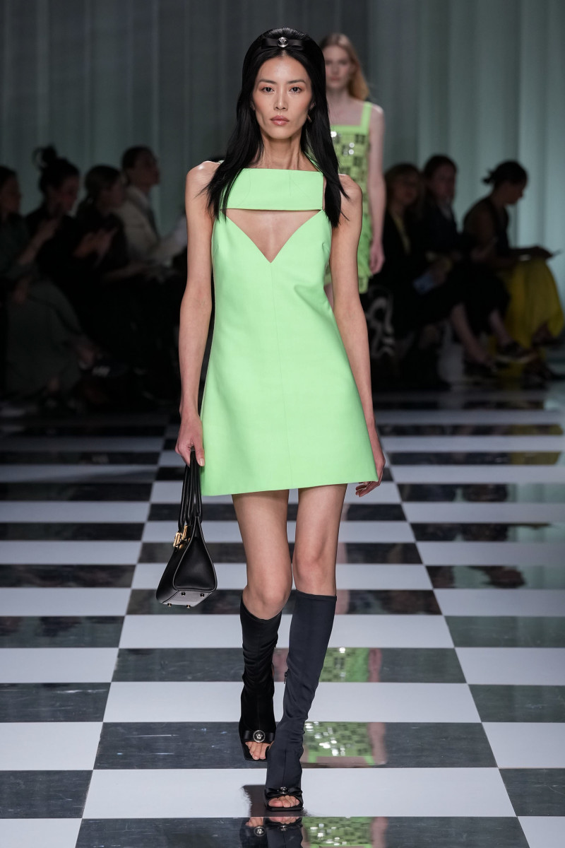 Versace spring 2024 ready to wear look 049