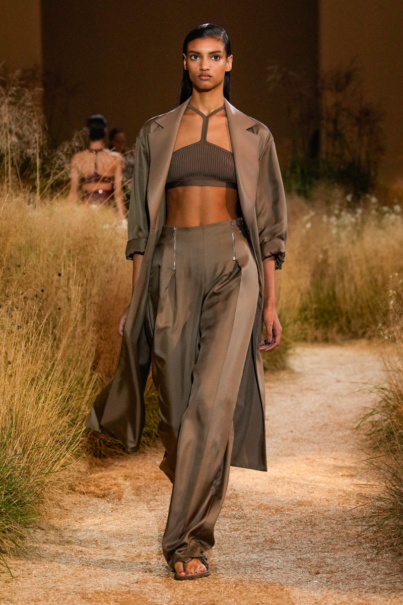 Hermès Just Showed Fashion's Next Luxury 'It' Pieces for Spring 2024 -  Fashionista