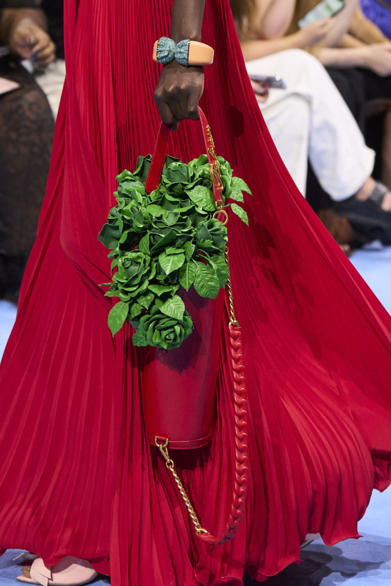 The Best Celebrity Bag Looks from Paris Haute Couture Week Spring
