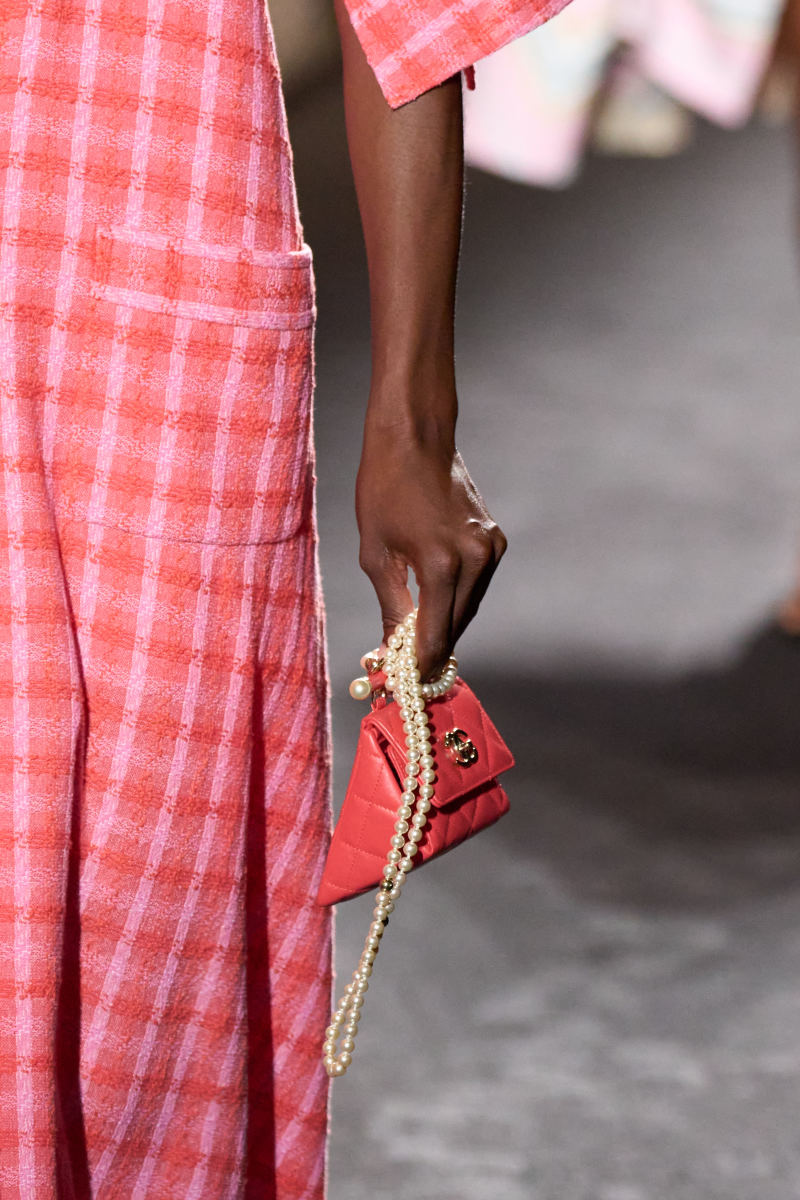 The 58 Best Bags From Paris Fashion Week S Spring 2024 Runways   Chanel Spring 2024 Bags 061 