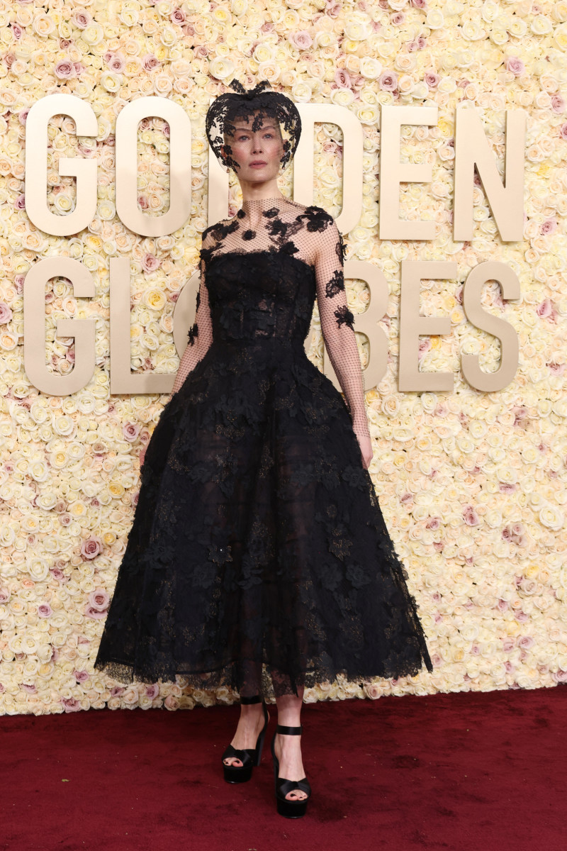 Stars Ditch Traditional Gowns for TeaLength Dresses at the 2024 Golden