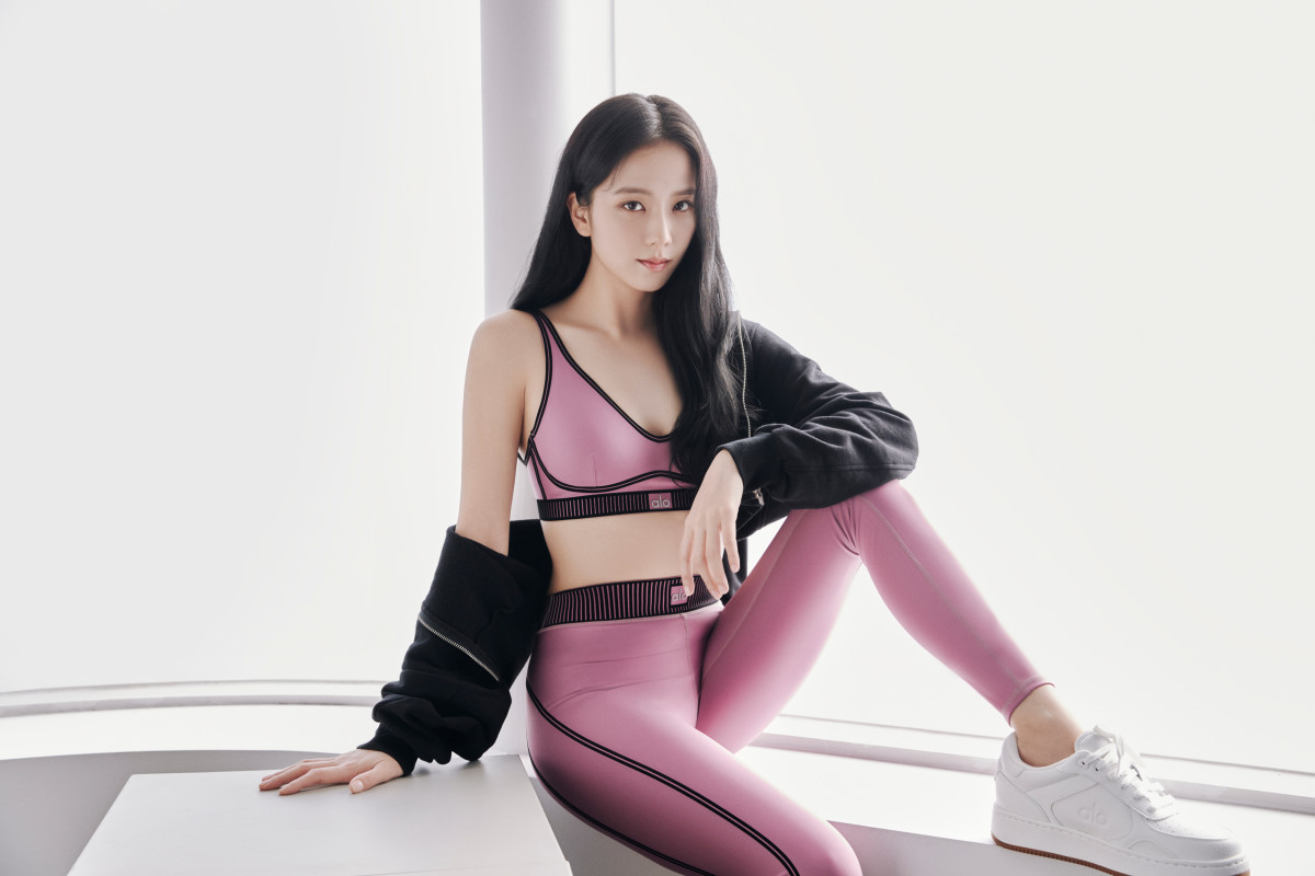 Blackpink's Jisoo wears *very* on brand gym wear in new Alo Yoga campaign