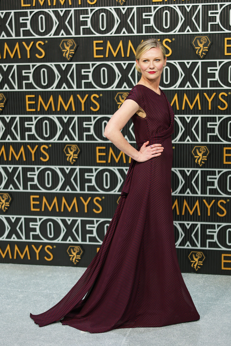 Emmys red carpet fashion: Sarah Snook, Jenna Ortega, Pedro Pascal