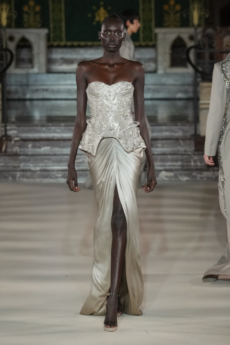 Gaurav Gupta Leans Into Plated Metals for Spring 2024 Haute Couture ...
