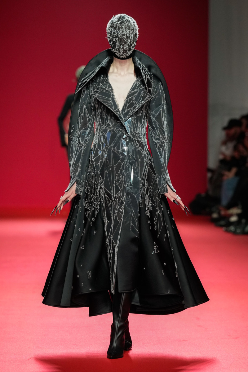 Robert Wun Does Horror Couture — Complete With Bejeweled Blood and ...