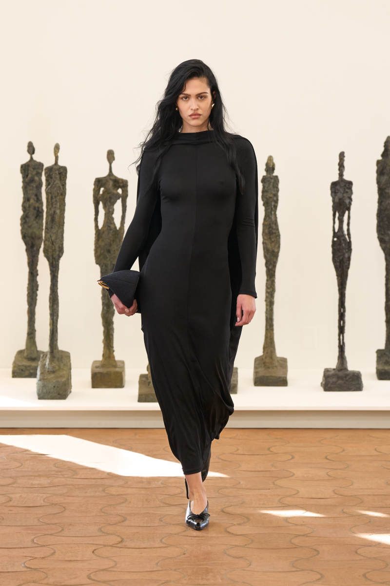 JACQUEMUS LES SCULPTURES スラックス Sculpting Elegance: JACQUEMUS' Les Sculptures
