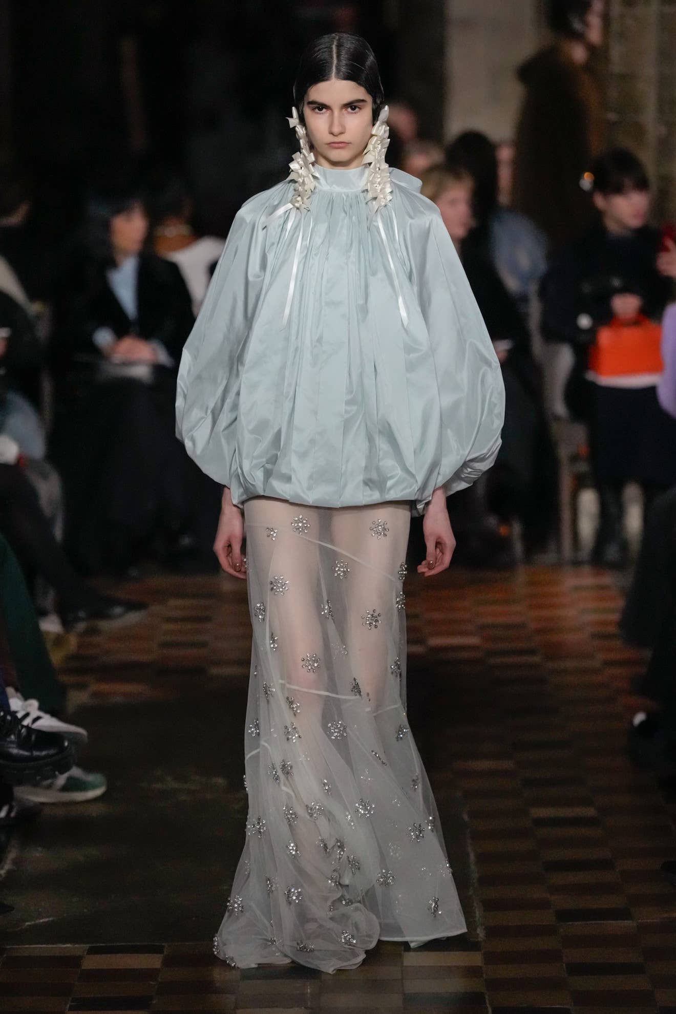 Simone Rocha Gives Her Dreamy Silhouettes a Little More Shape With ...